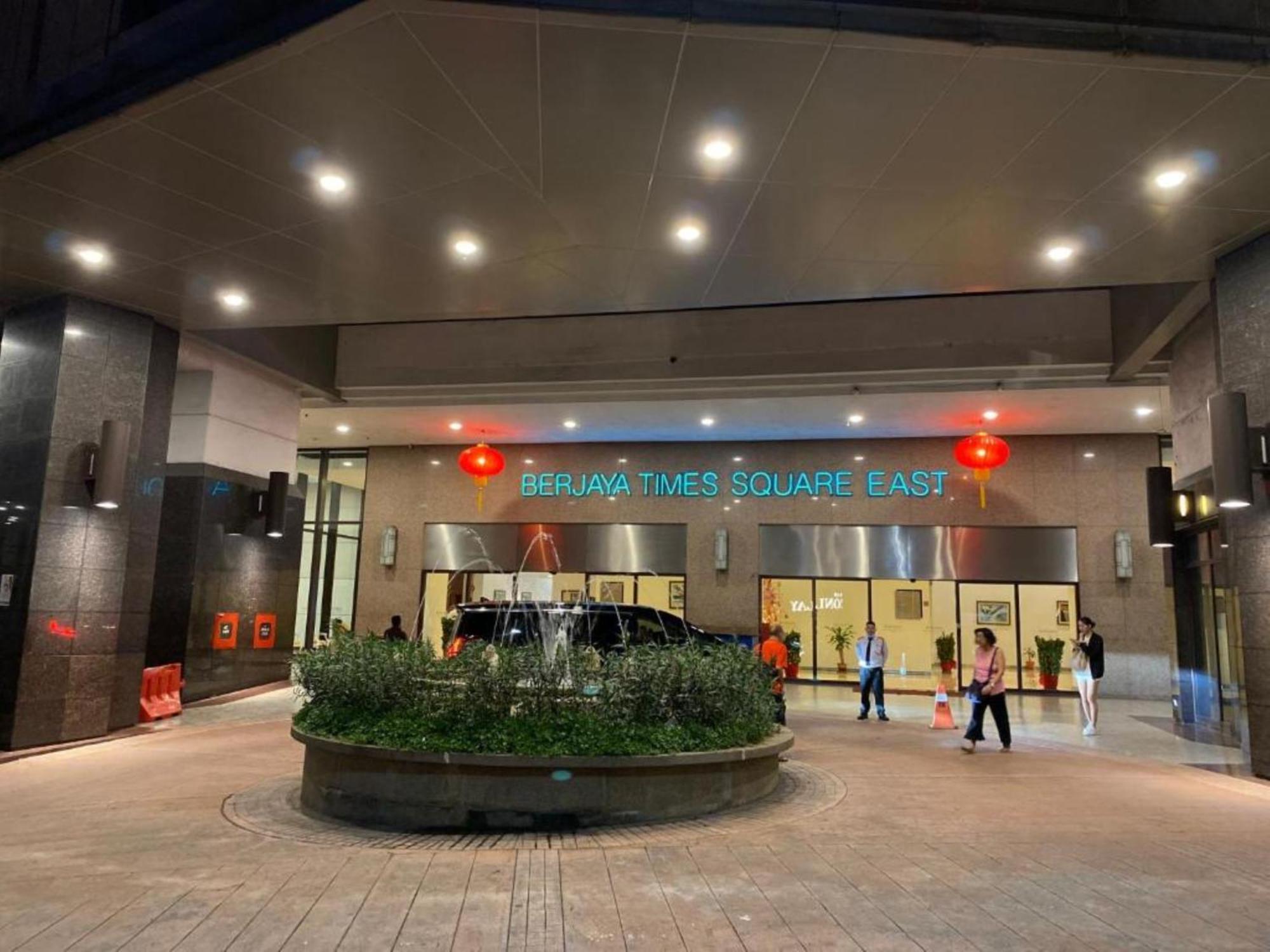 Ringko Service Apartments At Berjaya Times Square Kl Куала Лумпур Екстериор снимка